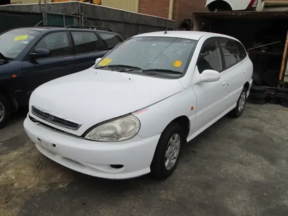 Kia Rio I 5DR HB 1.5i -M- White. Rio auto parts | New Model Wreckers