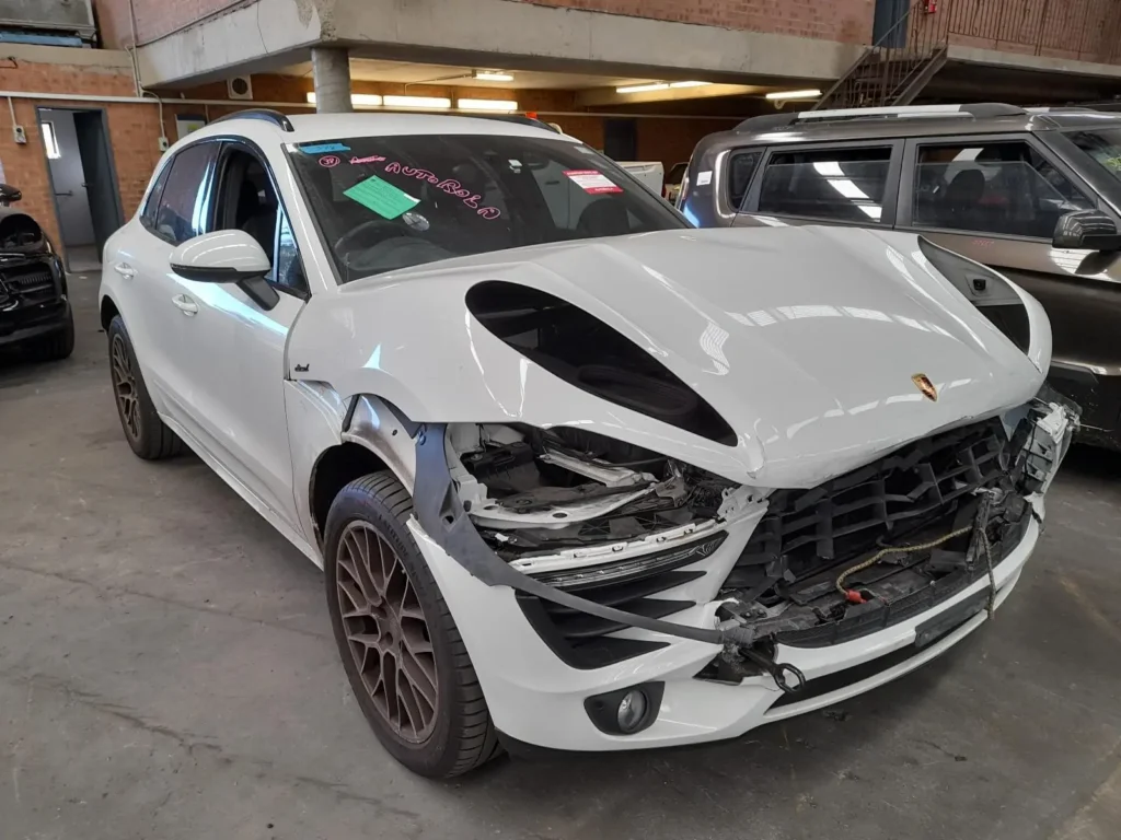 porche macan wrecker